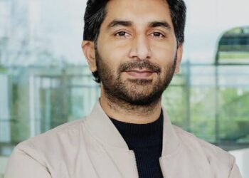جنرل عاصم منیر کے پاؤں سے لپٹی ’لاشیں‘