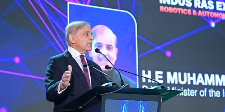 وزیراعظم شہباز شریف کا ملکی خودمختاری کے تحفظ و دفاع کو مضبوط بنانے کیلئے جدید ٹیکنالوجی کے استعمال کے عزم کا اعادہ ،