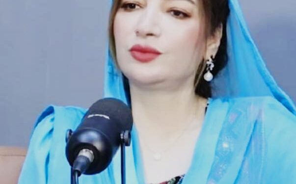 بلوچستان میں اکثر سیاستدان دوہرا کردار ادا کر رہے ہیں۔محترمہ فرح عظیم شاہ