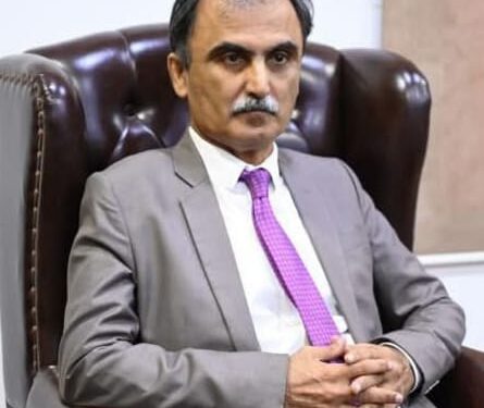 این ای ڈی یونیورسٹی کے وائس چانسلر پروفیسر ڈاکٹر محمد طفیل نے گزشتہ روز جامعہ کراچی  کے وائس چانسلر کا اضافی چارج سنبھال لیا۔