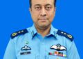 پاک فضائیہ کے بہادر گروپ کیپٹن عاصم خاتون کو بچاتے ہوئے شہید ہوگئے