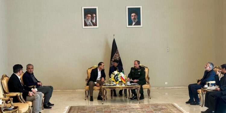 فیلڈ مارشل سید عاصم منیر خامنہ ای شہید کے نمازہ جنازہ میں شرکت کیلئے تہران پہنچ گئے