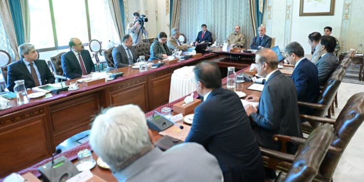 آئی ٹی برآمدات میں نمایاں اضافہ حکومت کی ڈیجیٹل معیشت کی ترقی کے لیے اقدامات و پالیسیوں کا ثمر ہے، وزیر اعظم محمد شہباز شریف کا آئی ٹی شعبے کے سٹرٹیجک روڈ میپ پر پیش رفت کے جائزہ اجلاس سے خطاب