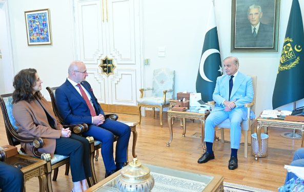 پاکستان اور کروشیا کے درمیان دوستانہ تعلقات باہمی احترام، خیرسگالی اور مشترکہ مفادات پر مبنی ہیں،وزیراعظم شہباز شریف کی کروشیا کے وزیر برائے خارجہ و یورپی امور سے ملاقات میں گفتگو