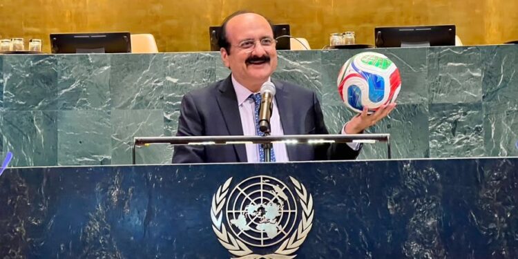 کھیلوں کے ذریعے نوجوانوں کی ذہنی صحت کے فروغ میں پاکستان کے عالمی کردار؛ چیئرمین وزیراعظم یوتھ پروگرام رانا مشہود احمد خاں کا اقوام متحدہ کی تقریب سے خطاب