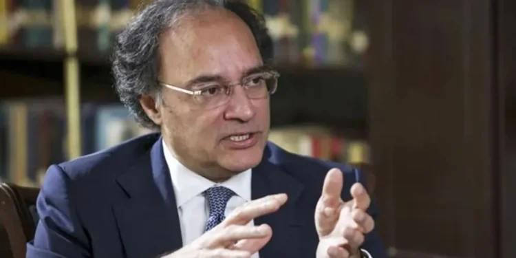 وفاقی وزیر خزانہ و ریونیو سینیٹر محمد اورنگزیب کو ان کی ممتاز عوامی خدمات کے اعتراف میں پاکستان کے اعلیٰ ترین سول اعزاز نشان امتیاز سے نوازا جائے گا
