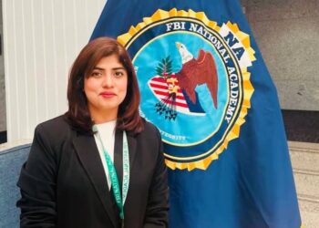 "پاکستان کی پہلی خاتون،ایس پی ماجدہ پروین :ایک تاریخی اعزاز… قوم کو آپ پر فخر ہے۔”