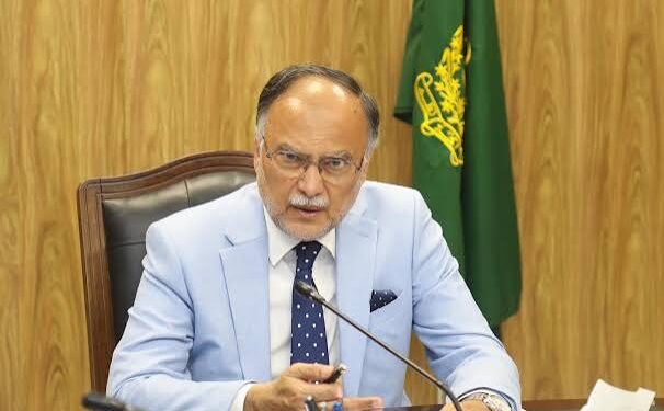 وفاقی وزیر احسن اقبال کی زیرِ صدارت سی پیک جائزہ کمیٹی کا 91واں اجلاس، اہم منصوبوں پر عملدرآمد میں تیزی لانے کی ہدایت