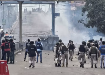 بھارتی ریاست منی پورمیں نسلی فسادات کی نئی لہر،مودی سرکار حالات پرقابوپانےمیں بری طرح ناکام ہو چکی، دکن کرونیکل