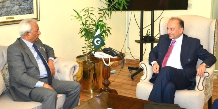 وفاقی وزیر موسمیاتی تبدیلی و ماحولیاتی ہم آہنگی سینیٹر ڈاکٹر مصدق ملک سے گورنر سندھ سید محمد نہال ہاشمی کی ملاقات