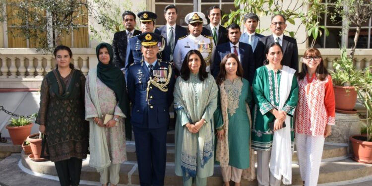 پیرس میں پاکستانی سفارتخانے میں پاکستان کے 80ویں یومِ آزادی اور بانی پاکستان قائداعظم محمد علی جناحؒ کی 150ویں سالگرہ کے موقع پر خصوصی تقریب کا انعقاد
